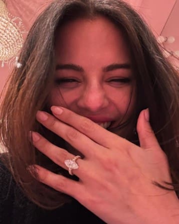 Selena’s ring is reportedly valued at $1,000,000 (Harpers Bazaar).