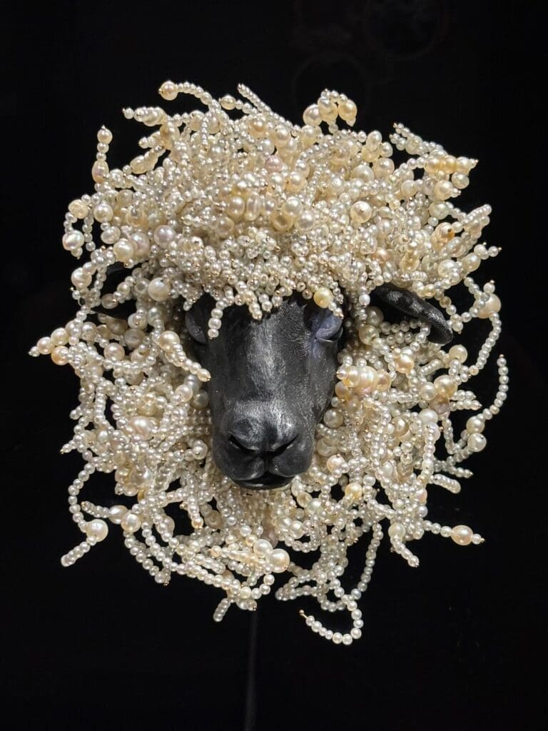 The gold, aluminium, star sapphire and natural pearl ‘Sheep’s Head’ clip by Joel Arthur Rosenthal (JAR) 2006. Private collection.