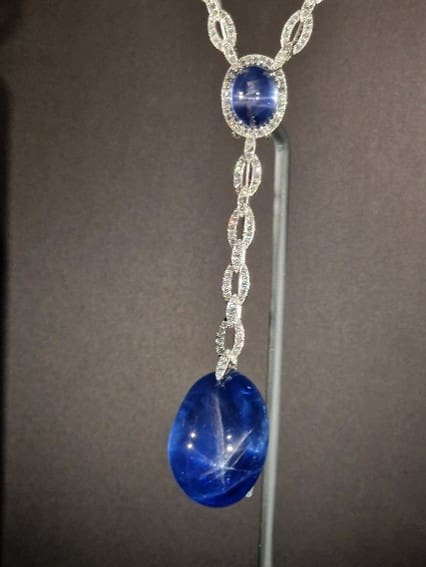 Detail of the sautoir