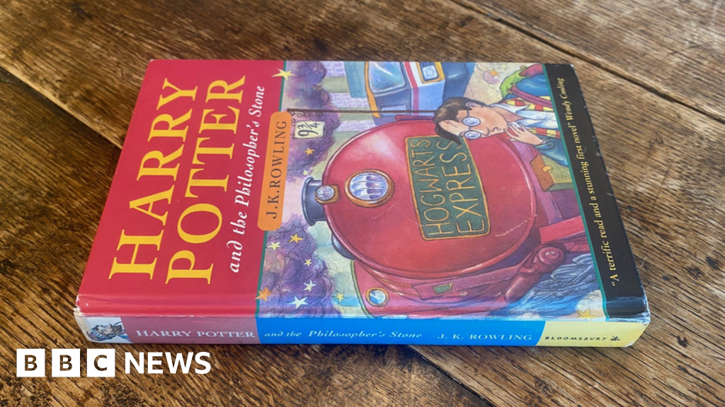 This first edition of Harry Potter and the Philosophers Stone sold at auction for £36,000 in November 2024.