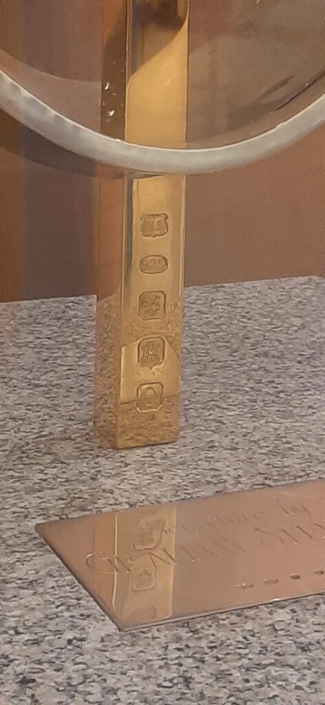 The Honours Regalia sculpture by Graham Stewart.